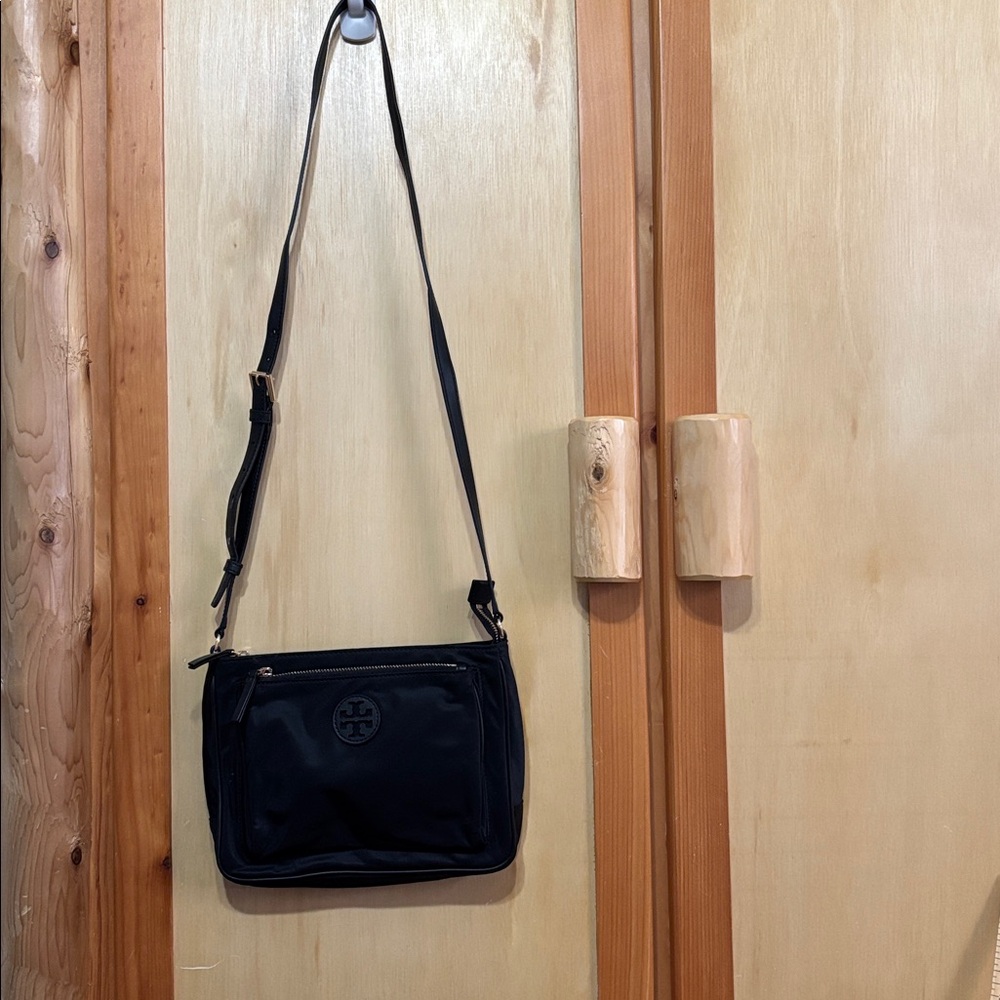 Tory Burch Black Swingpack Crossbody
